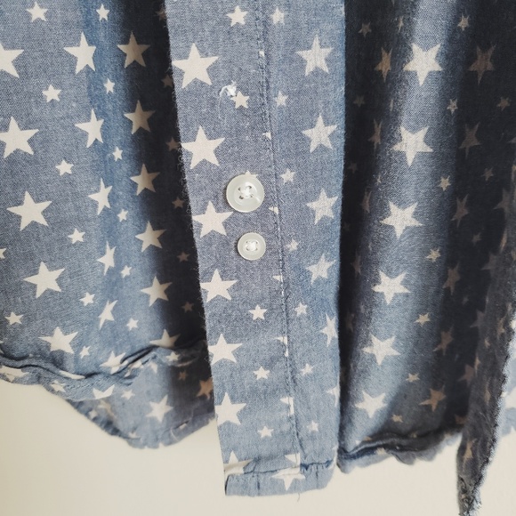 Artistry in Motion star print button up shirt m - Picture 6 of 6